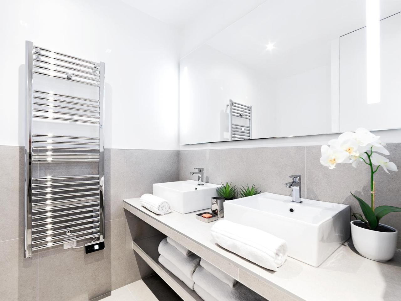 Livinparis - Luxury 3 Bedrooms Republique I Exterior photo